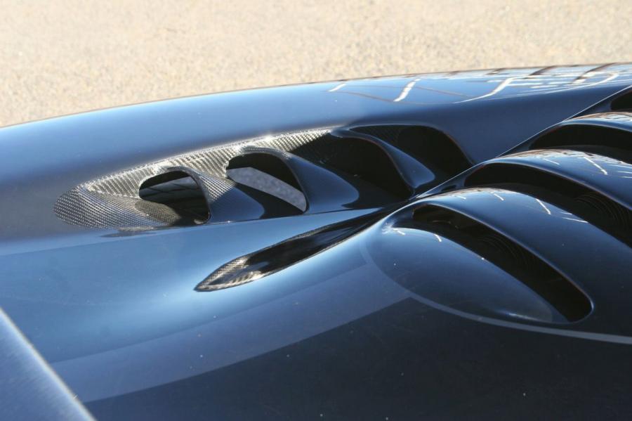 Детали экстерьера Mosler MT900 GTR XX Twin Turbo Land Shark 2009 года  (фото 4 из 22)